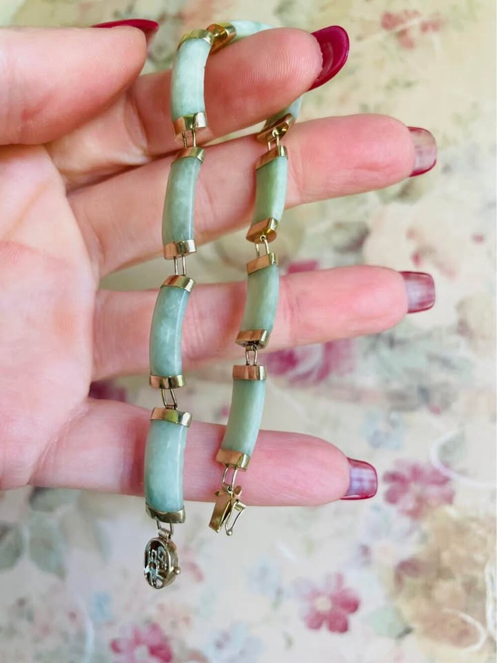 14K Gold and Jade Chinese bracelet